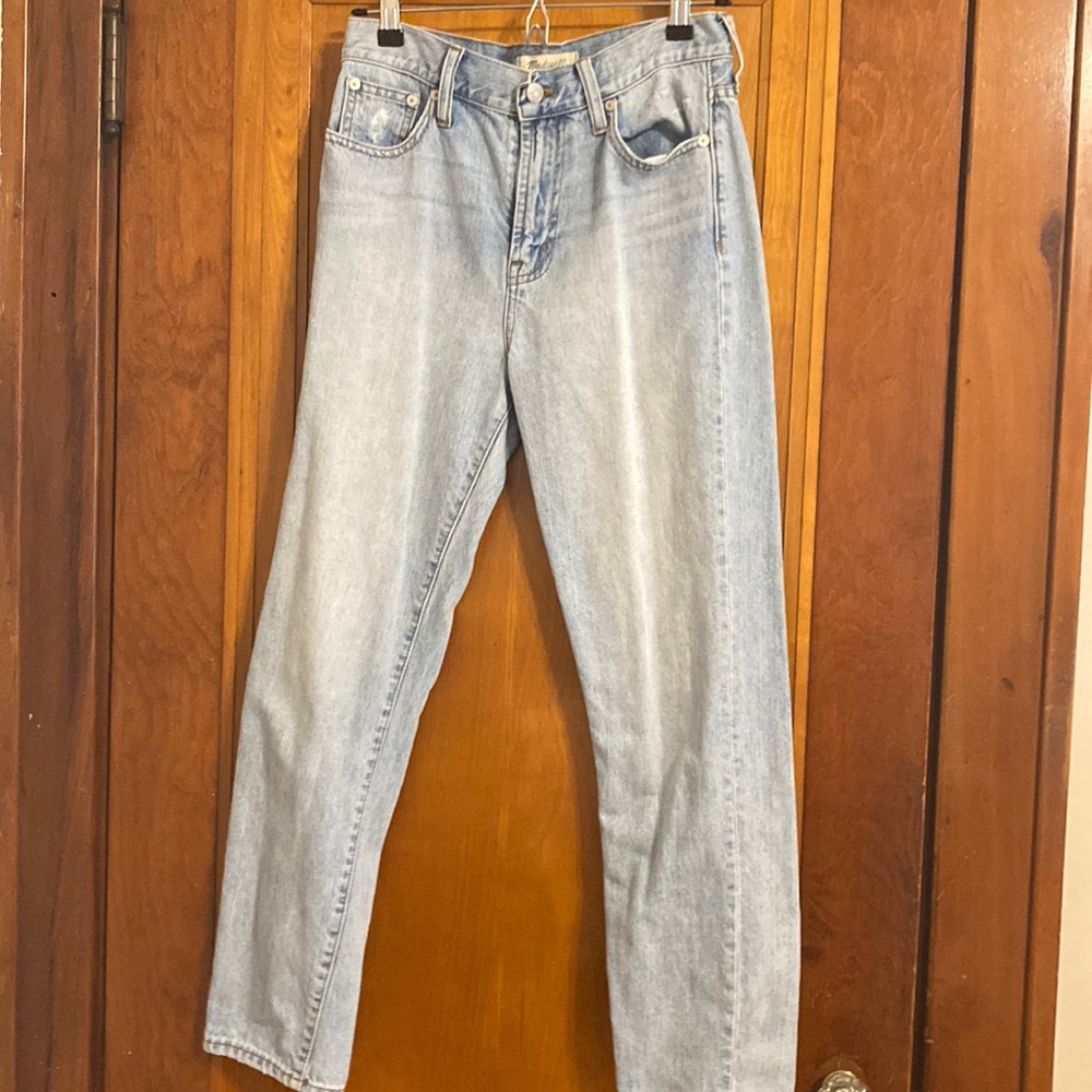 Madewell Perfect Vintage Jean, size 26, lightly worn but excellent condition!